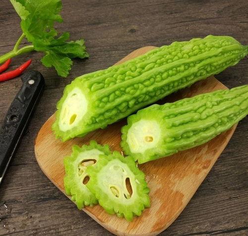 葫芦瓜吃皮还是吃瓤好吃,皮与瓤,谁更美味? 第1张 葫芦瓜吃皮还是吃瓤好吃,皮与瓤,谁更美味? 第1张